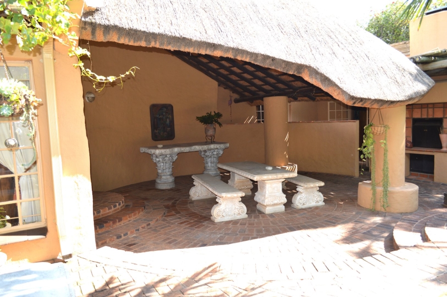 4 Bedroom Property for Sale in Wilkoppies North West